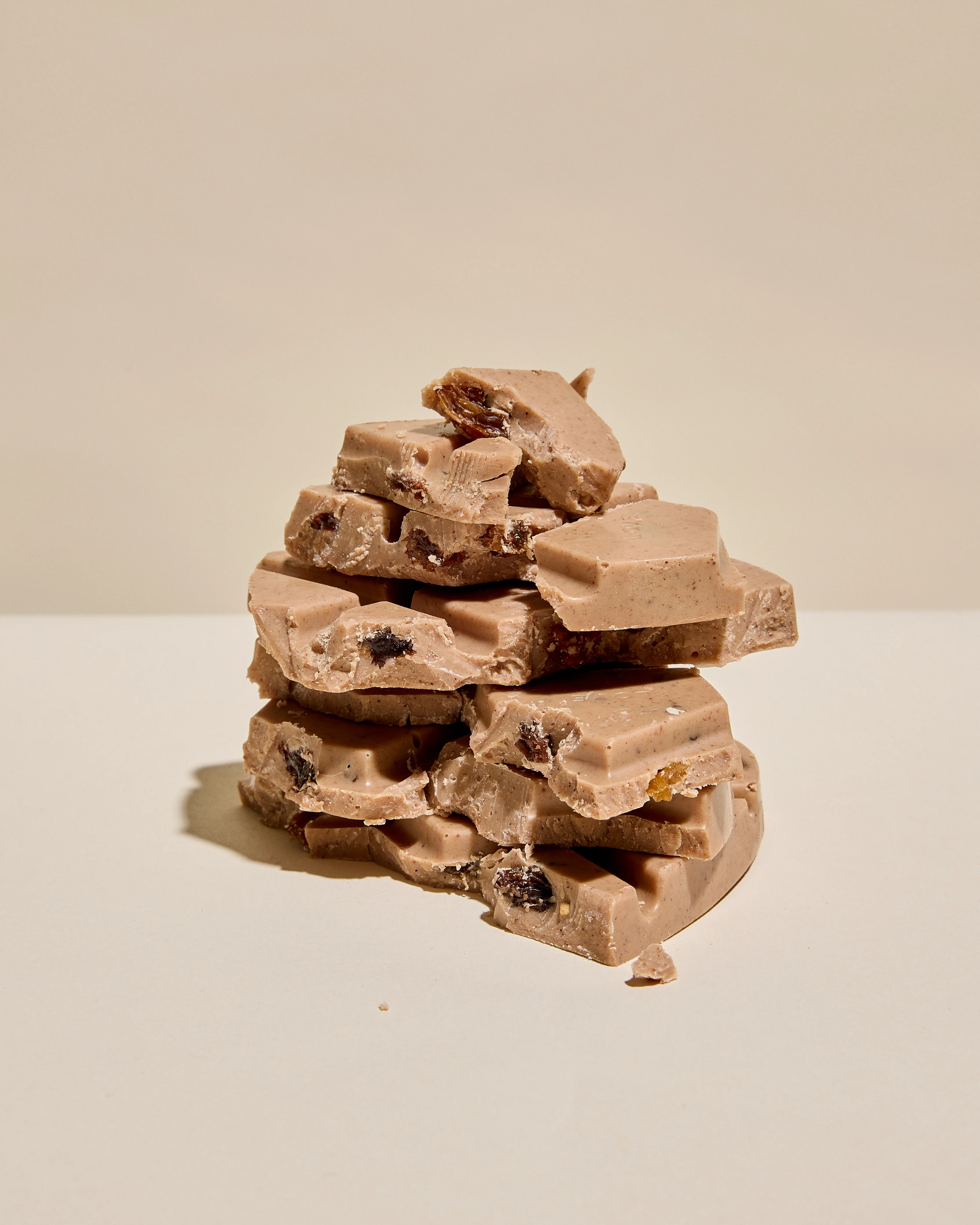 Hot Cross Bun Caramel Chocolate - Limited Edition - Image 3